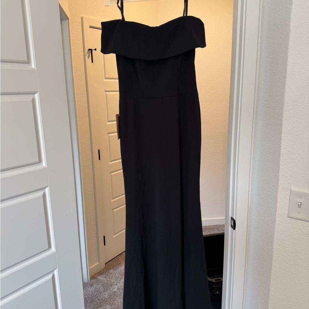 NWT BHLDN off the shoulder black gown with train - Picture 2 of 5